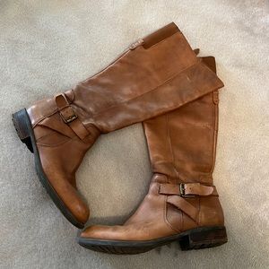 Women’s tall leather boots